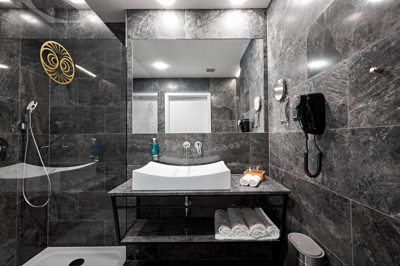 Miramare Magnetic Beach Hotel Kobuleti Bagian luar foto