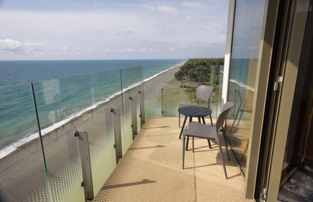 Miramare Magnetic Beach Hotel Kobuleti Bagian luar foto